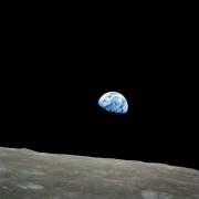 600px-NASA-Apollo8-Dec24-Earthrise.jpg